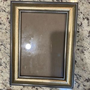GOLD PICTURE FRAME